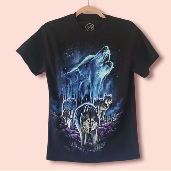 DOM Tops - DOM Howling Wolf Night Sky Graphic Tee Shirt Size Small